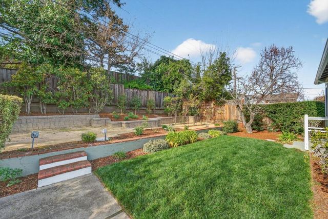 2234 Roosevelt Avenue, Redwood City, CA 94061