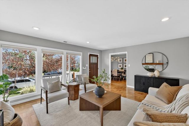 2234 Roosevelt Avenue, Redwood City, CA 94061