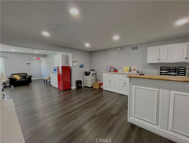 2001 W Beverly Boulevard A, Montebello, CA 90640