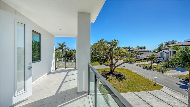 575 S SPOONBILL DRIVE, Sarasota, FL 34236