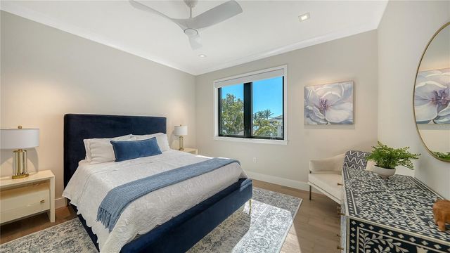 575 S SPOONBILL DRIVE, Sarasota, FL 34236