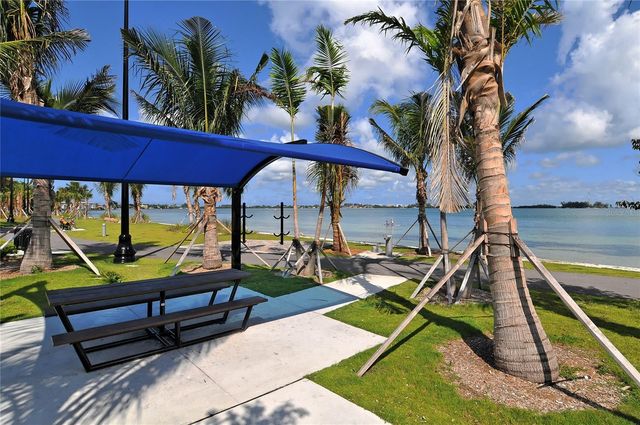 575 S SPOONBILL DRIVE, Sarasota, FL 34236