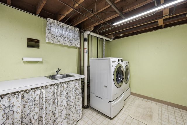 149 Harbet Avenue NW, Cedar Rapids, IA 52405