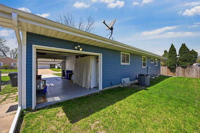 149 Harbet Avenue NW, Cedar Rapids, IA 52405