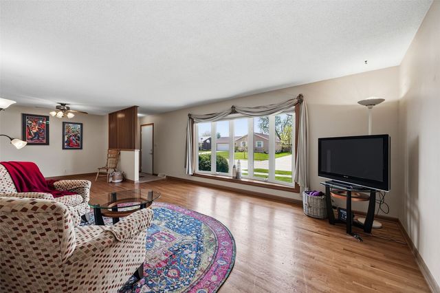 149 Harbet Avenue NW, Cedar Rapids, IA 52405