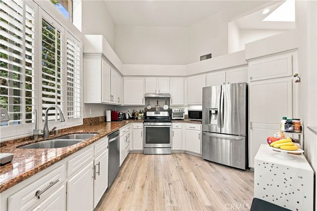 11025 Alderman Ave, Tustin, CA 92782