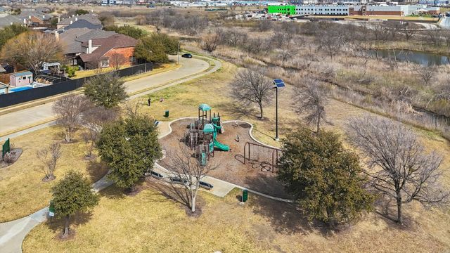 1316 Realoaks Drive, Fort Worth, TX 76131