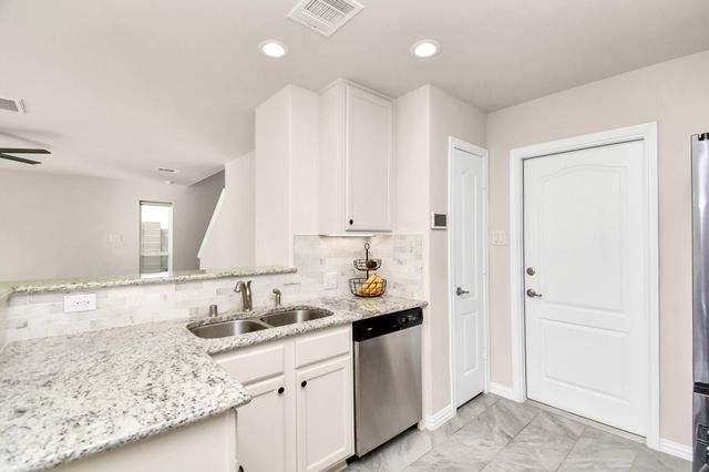 2217 Windy Grove Drive, Texas City, TX 77568