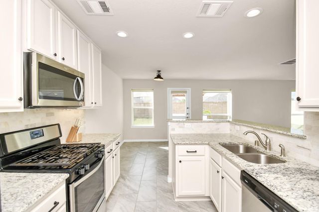 2217 Windy Grove Drive, Texas City, TX 77568