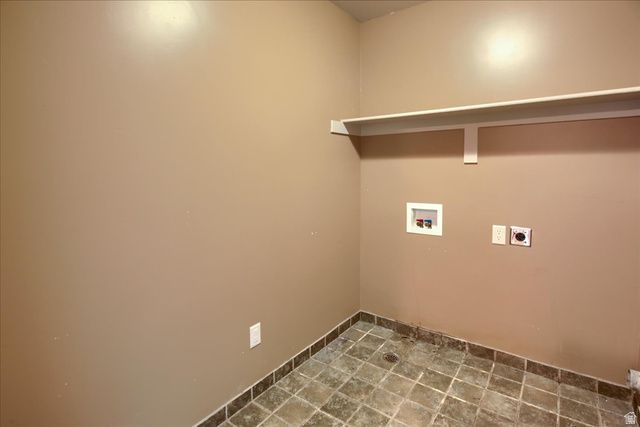 2488 S ANDOVER ST, West Haven, UT 84401