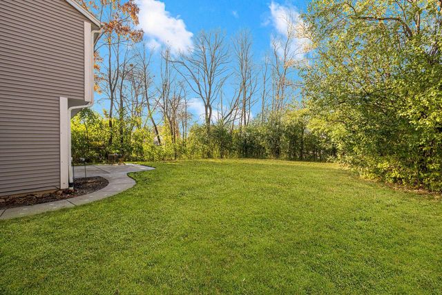 3975 S 119th STREET, Greenfield, WI 53228