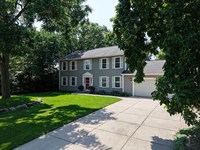 3975 S 119th STREET, Greenfield, WI 53228