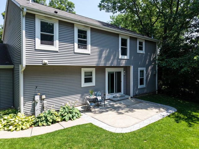 3975 S 119th STREET, Greenfield, WI 53228