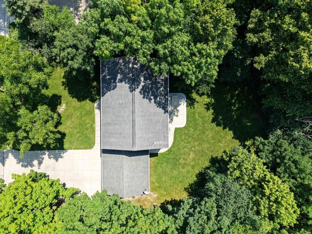 3975 S 119th STREET, Greenfield, WI 53228