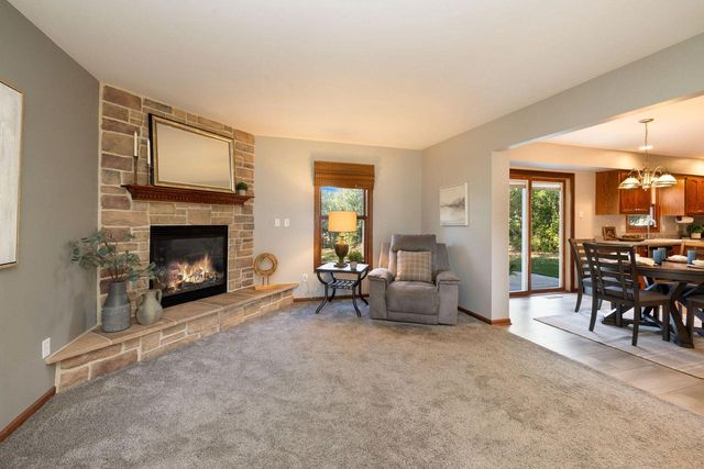 3975 S 119th STREET, Greenfield, WI 53228