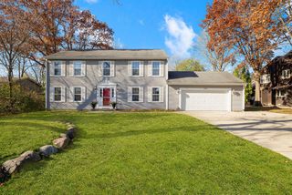 3975 S 119th STREET, Greenfield, WI 53228