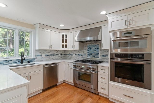 560 Worcester St, Wellesley, MA 02481