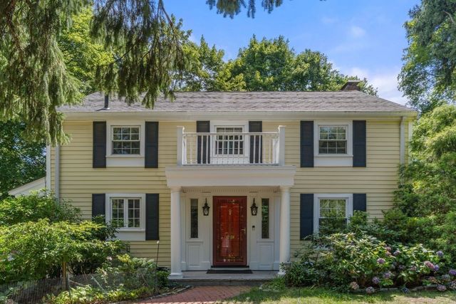 560 Worcester St, Wellesley, MA 02481