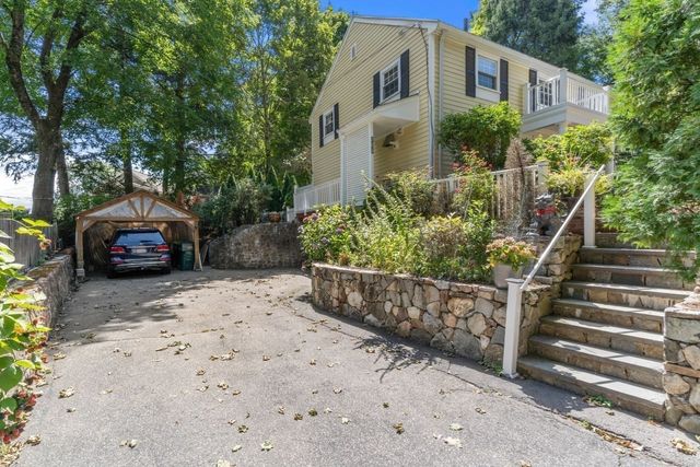 560 Worcester St, Wellesley, MA 02481