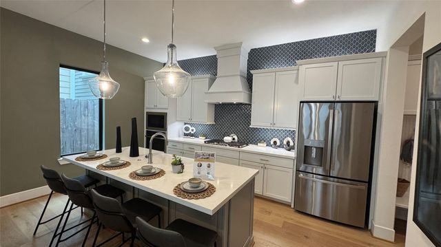 3518 Harvest Dance Drive, Houston, TX 77008