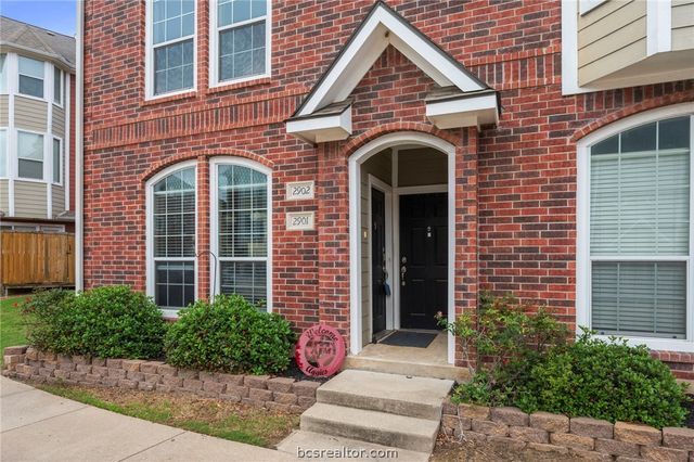 1198 Jones Butler 2901, College Station, TX 77840