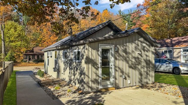 112 Iroquois Place, Cadillac, MI 49601