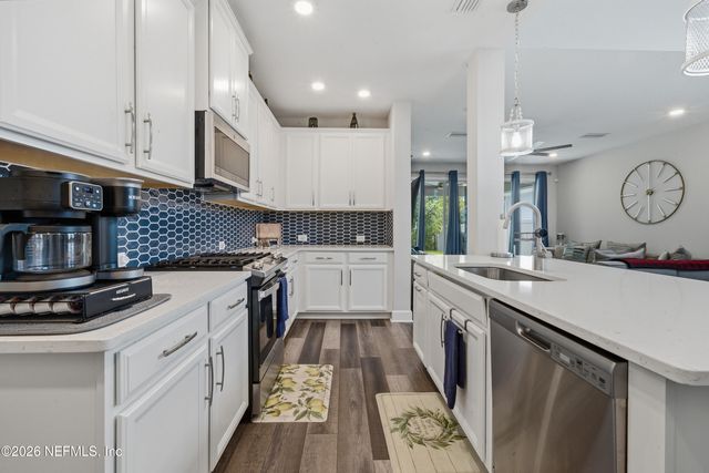 10302 INNOVATION Way, Jacksonville, FL 32256