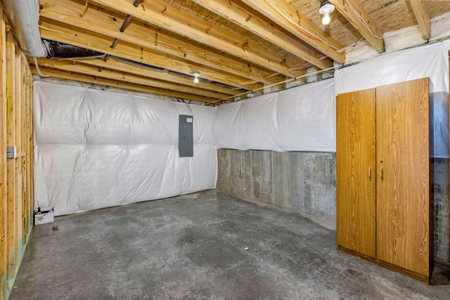1305 Osprey Court, Alexandria, KY 41001