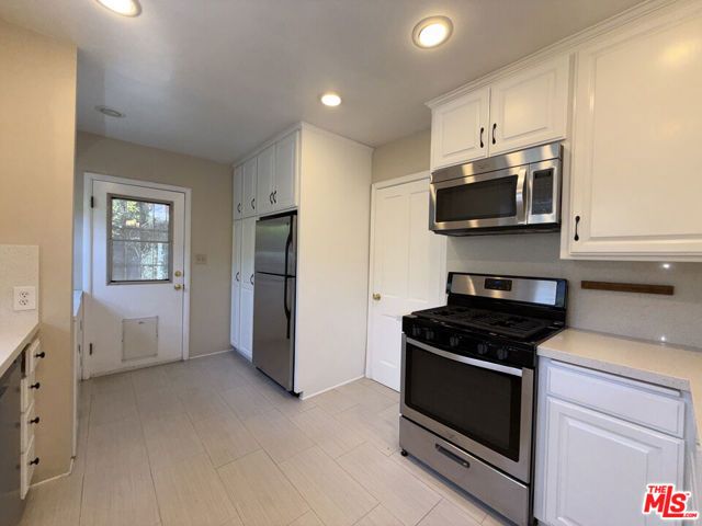 11919 Tennessee Place, Los Angeles, CA 90064