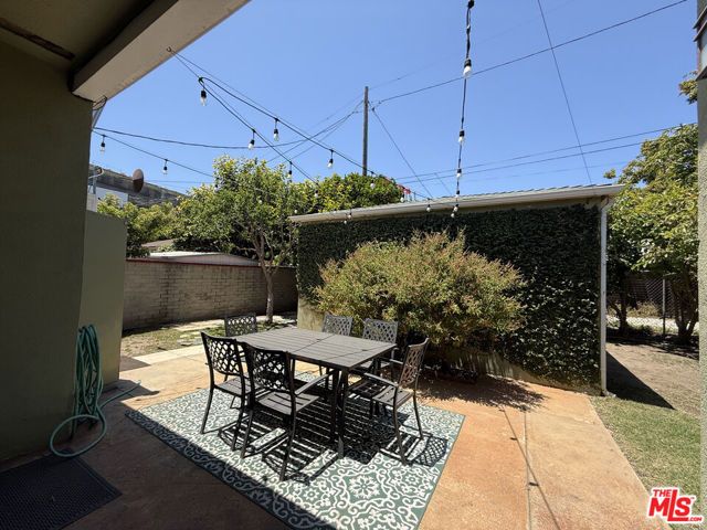 11919 Tennessee Place, Los Angeles, CA 90064
