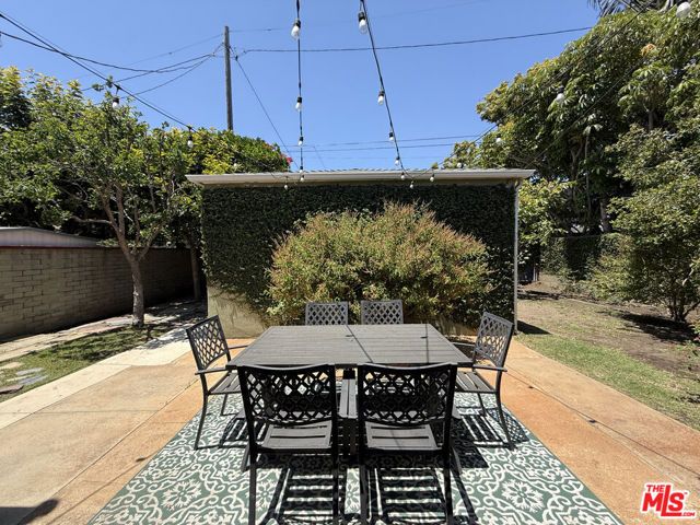 11919 Tennessee Place, Los Angeles, CA 90064