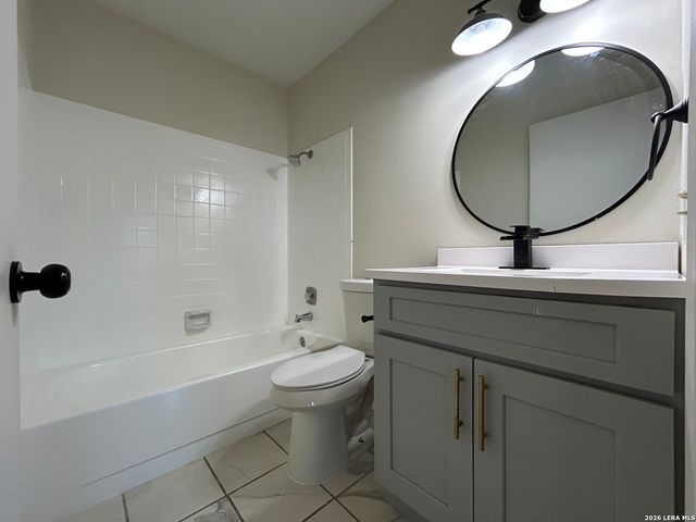 15123 BRANDING IRON DR, San Antonio, TX 78247