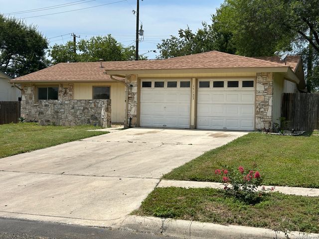 15123 BRANDING IRON DR, San Antonio, TX 78247