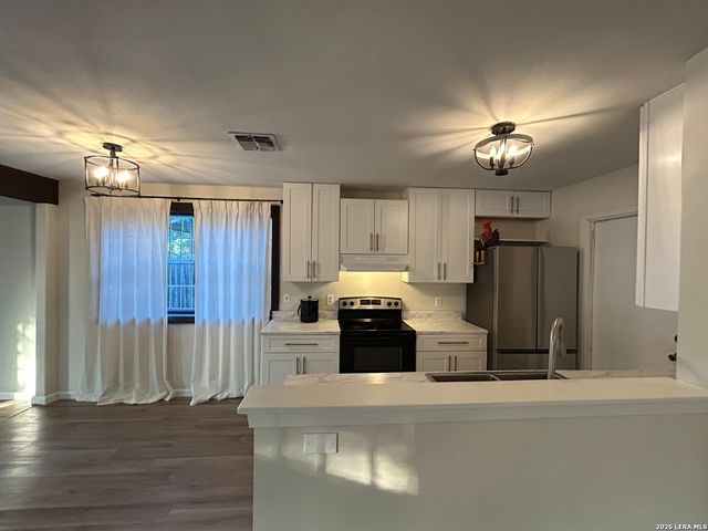 15123 BRANDING IRON DR, San Antonio, TX 78247