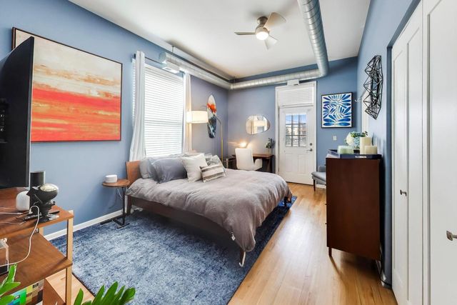 1050 W FOSTER Avenue F, Chicago, IL 60640