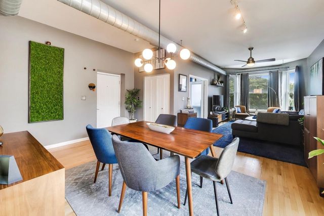 1050 W FOSTER Avenue F, Chicago, IL 60640
