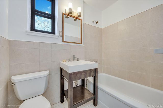 52-18 39th Avenue 3C, Woodside, NY 11377