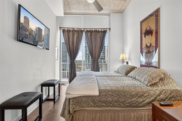 360 Nueces ST 1604, Austin, TX 78701