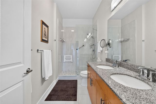 360 Nueces ST 1604, Austin, TX 78701
