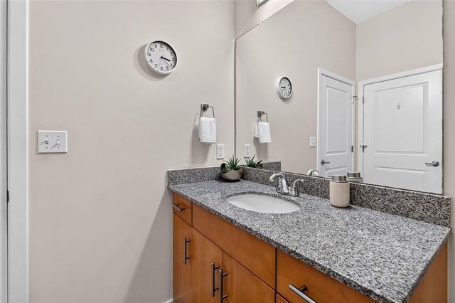 360 Nueces ST 1604, Austin, TX 78701