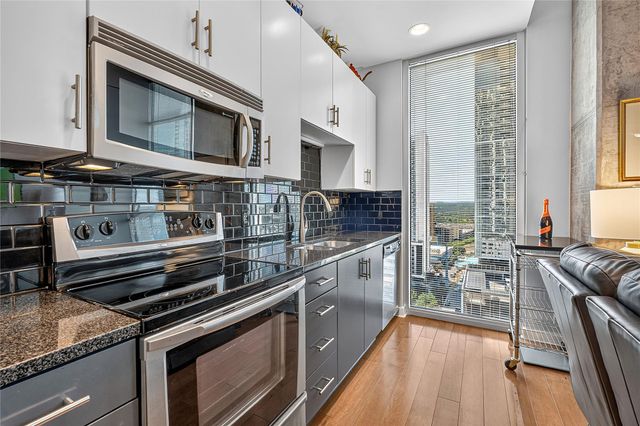 360 Nueces ST 1604, Austin, TX 78701