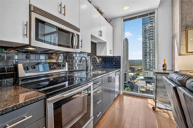 360 Nueces ST 1604, Austin, TX 78701