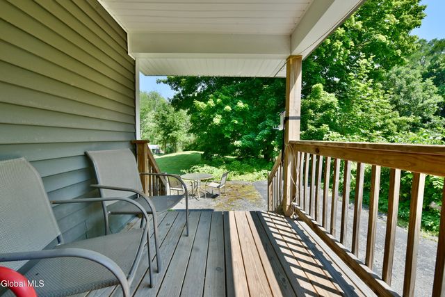 360 Ballston Road, Glenville, NY 12302