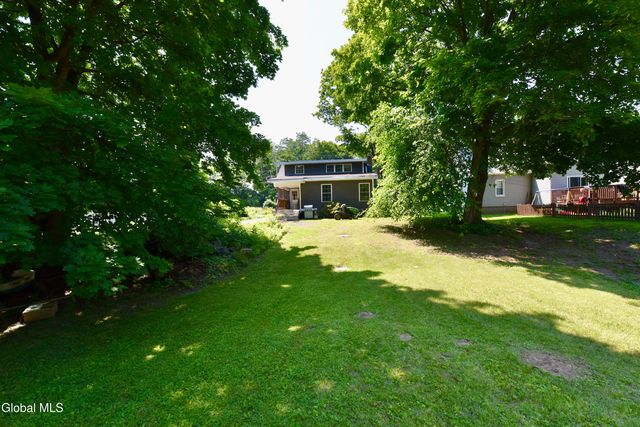 360 Ballston Road, Glenville, NY 12302
