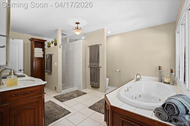 5392 Hidden Pines Drive, Genoa Township, MI 48116