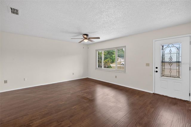 329 OAK TRACK DRIVE, Ocala, FL 34472