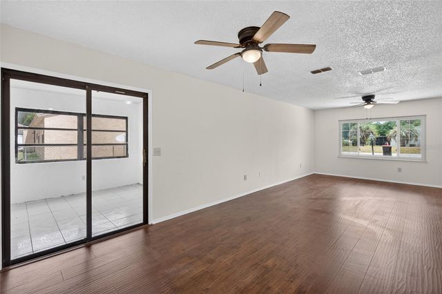 329 OAK TRACK DRIVE, Ocala, FL 34472