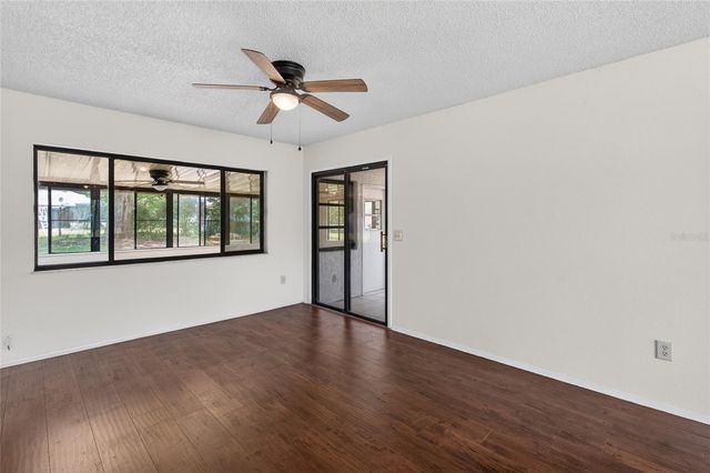 329 OAK TRACK DRIVE, Ocala, FL 34472