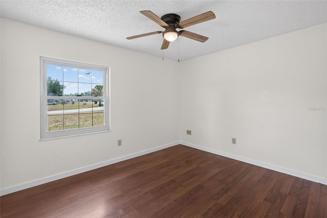 329 OAK TRACK DRIVE, Ocala, FL 34472