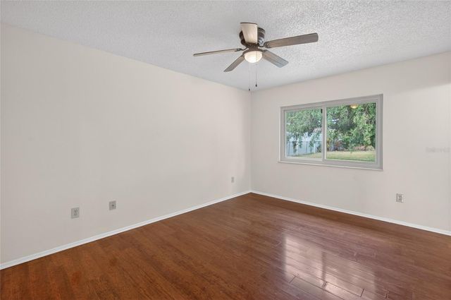 329 OAK TRACK DRIVE, Ocala, FL 34472